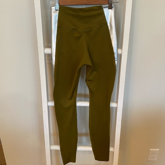 Nike | Performance One color block | Leggings | Olive | Size Small | NWT - Picture 5 of 9